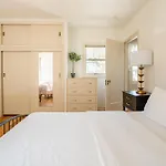 Stay Portland Collection - 1923 Belmont House Of Antiques - Coffee & Brunch