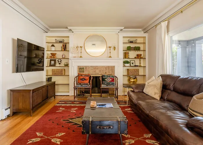 Stay Portland Collection - 1923 Belmont House Of Antiques - Coffee & Brunch